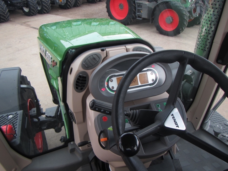Fendt 828 Profi-Plus