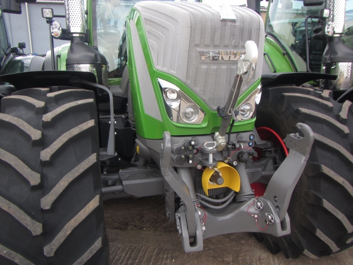 Fendt 828 Profi-Plus