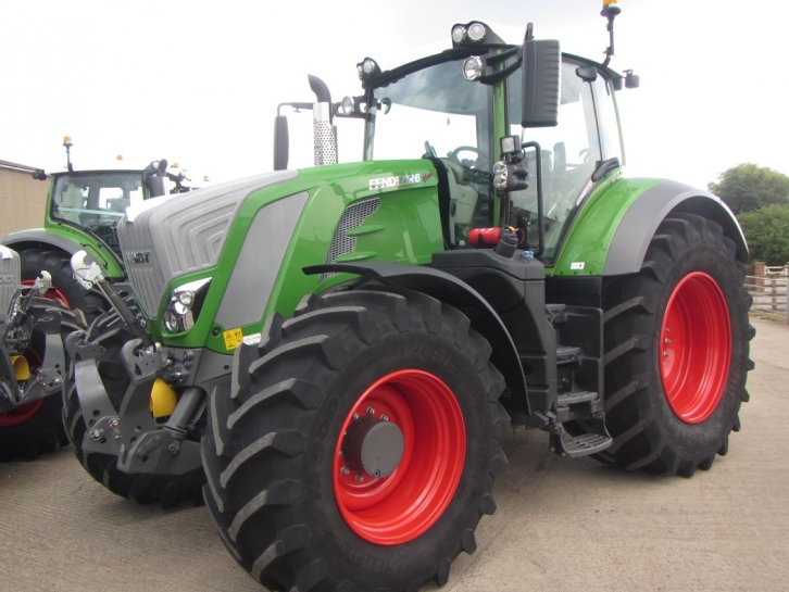 Fendt 828 Profi-Plus