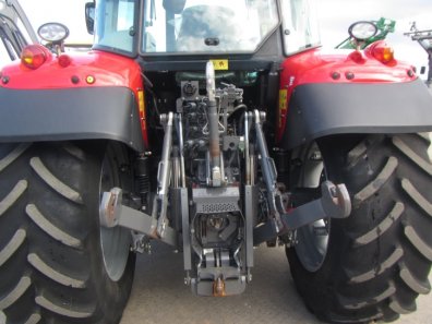 Massey Ferguson 5613 Efficient