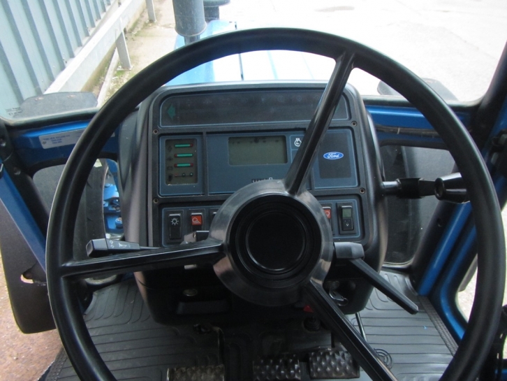 Ford 5610 III