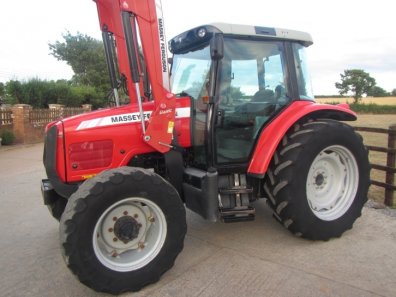 Massey Ferguson 5435