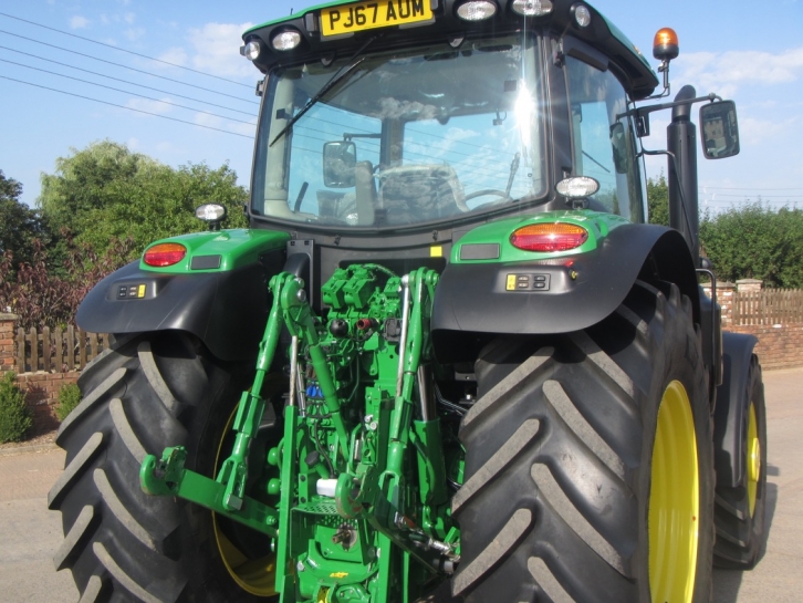 John Deere 6155R
