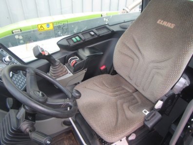 Claas Scorpion 7055
