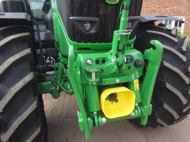 John Deere 6250R