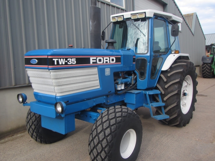 Ford TW35