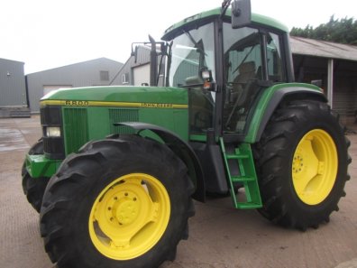 John Deere 6800