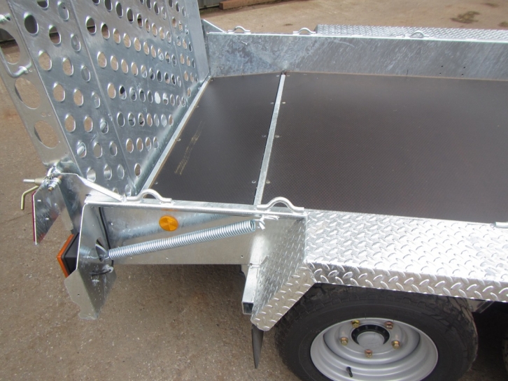 Ifor Williams 1054 plant trailer