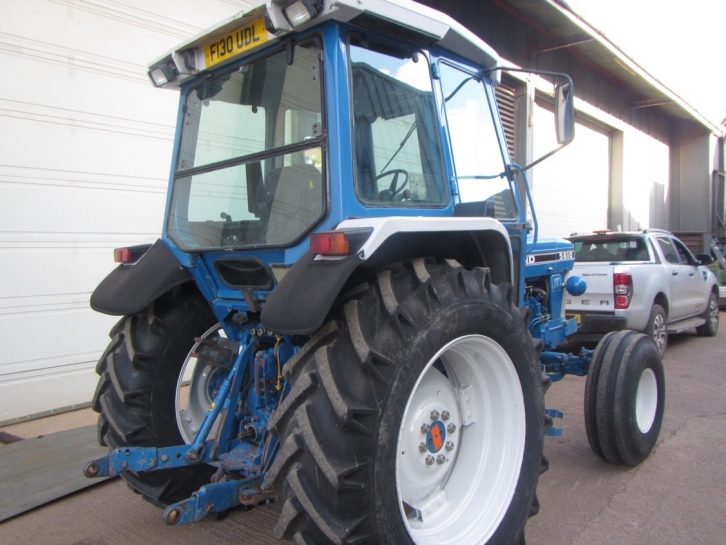 Ford 5610