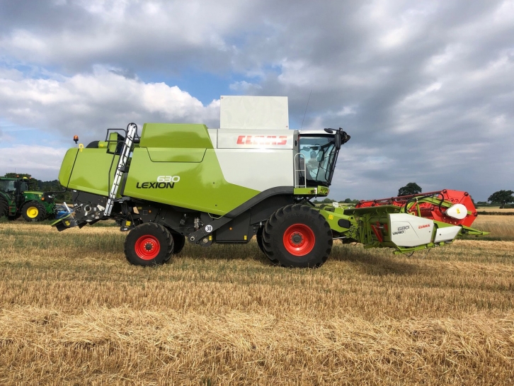 Claas 630 Montana