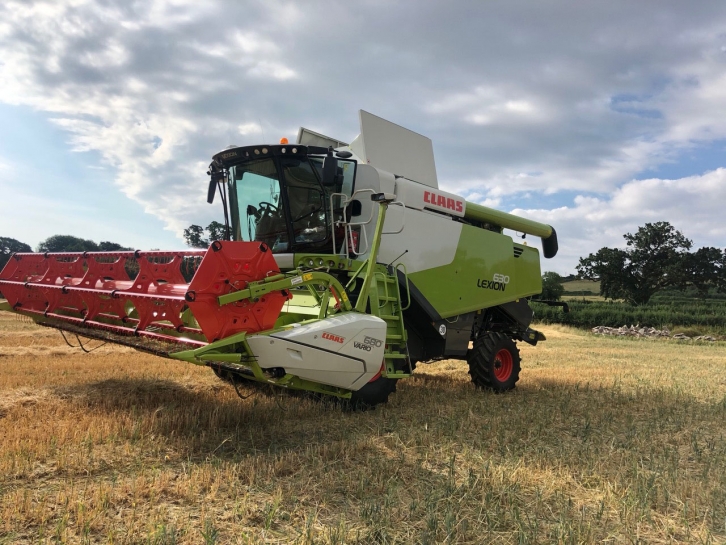 Claas 630 Montana