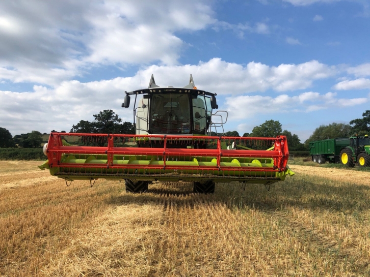 Claas 630 Montana
