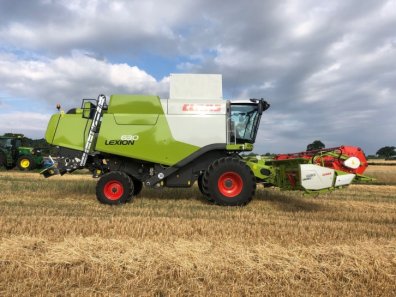 Claas 630 Montana