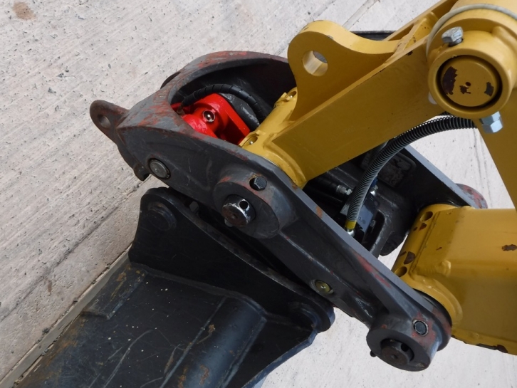CAT 308 E2 CR excavator