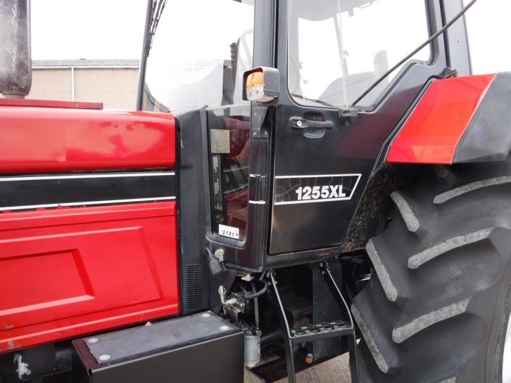 Case 1255XL