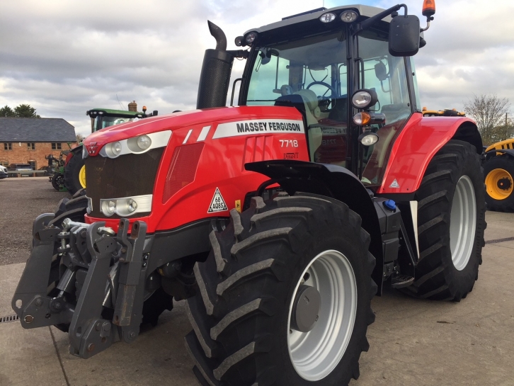 Massey Ferguson 7718 Exclusive