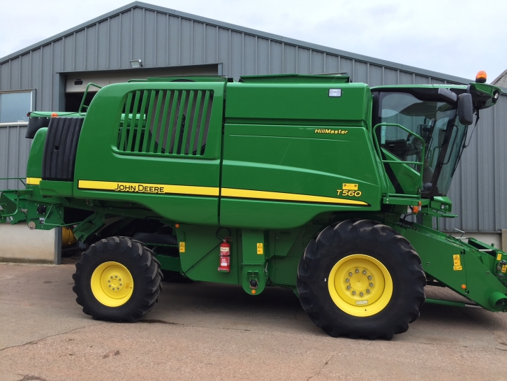 John Deere T560 Hillmaster
