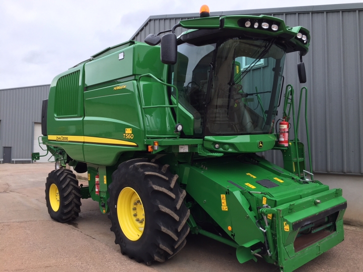 John Deere T560 Hillmaster
