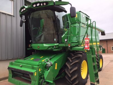John Deere T560 Hillmaster
