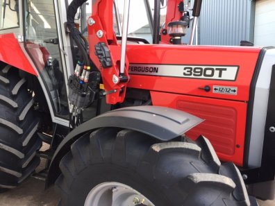 Massey Ferguson 390T