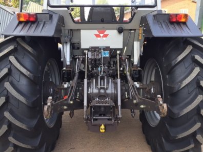 Massey Ferguson 390T