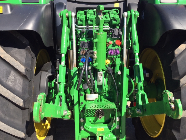 John Deere 6155R