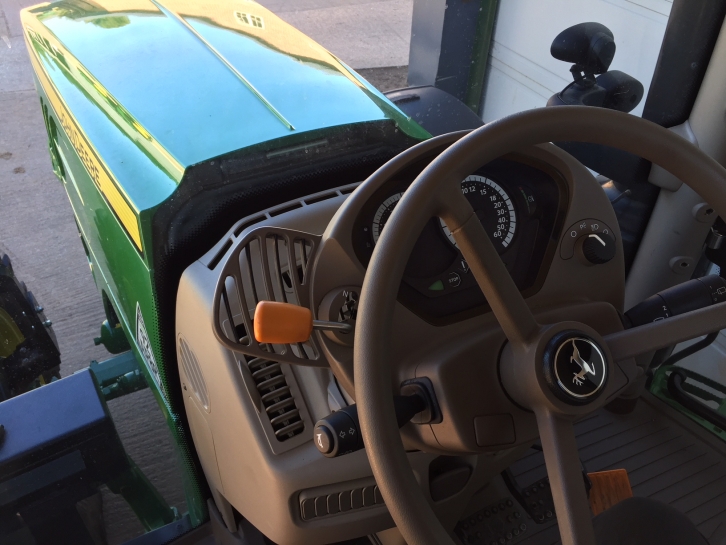 John Deere 6155R