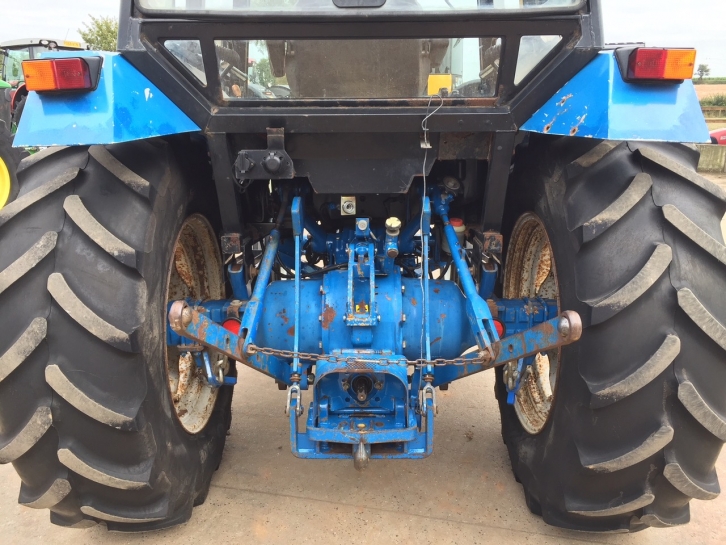 Ford 3930