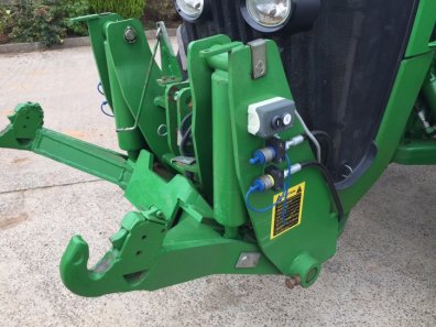 John Deere 8530