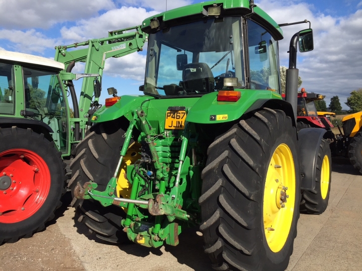 John Deere 8100