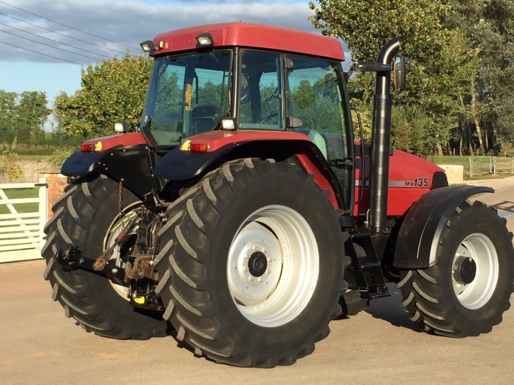 Case MX 135