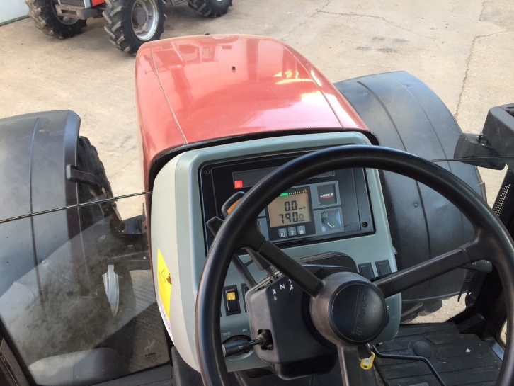 Case MX 135