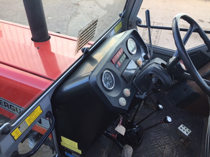 Massey Ferguson 675