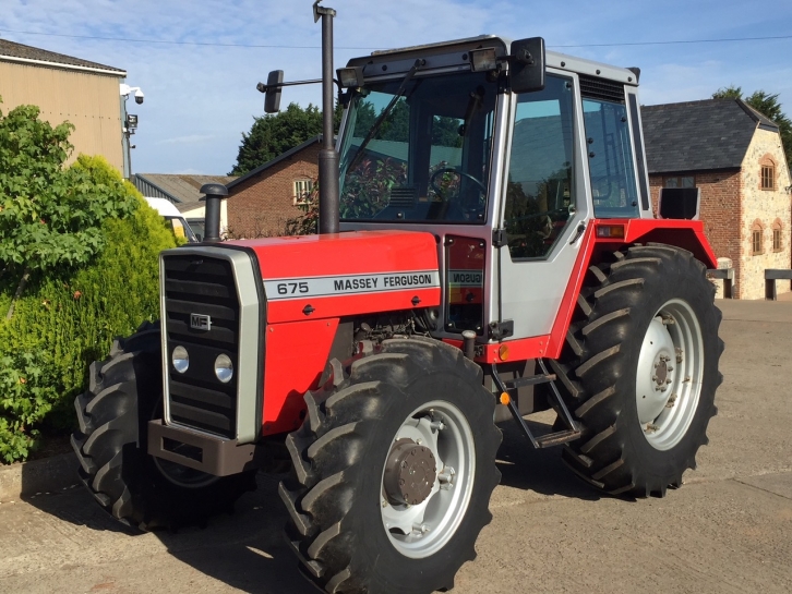Massey Ferguson 675