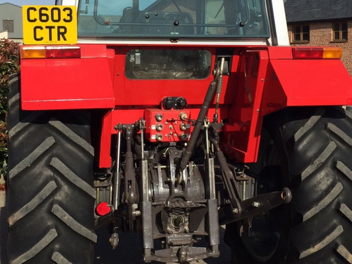 Massey Ferguson 675