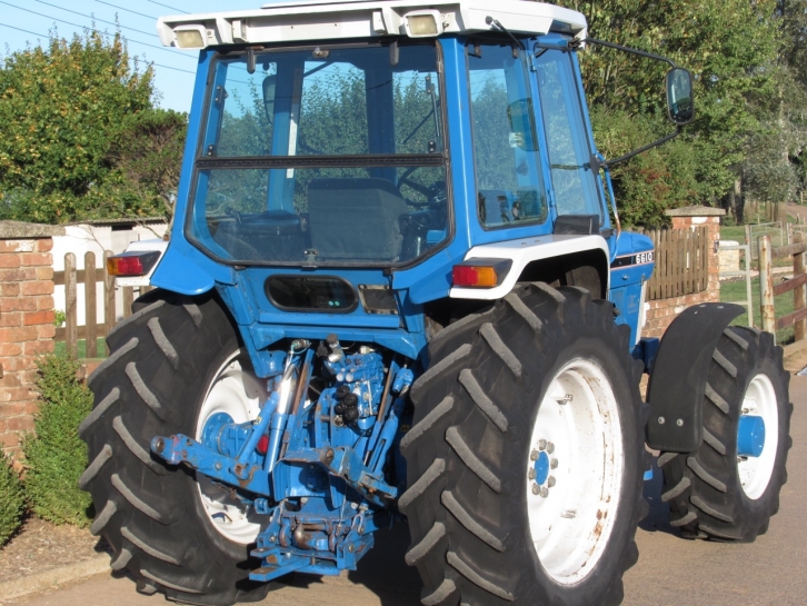 Ford 6610