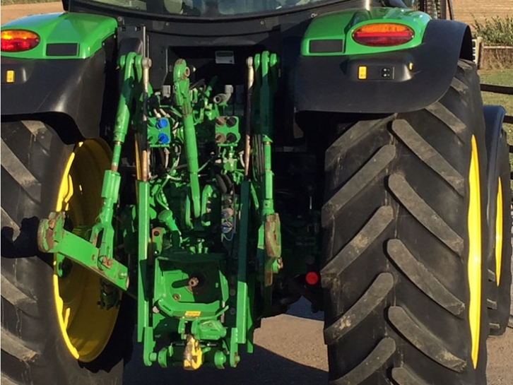 John Deere 6150R