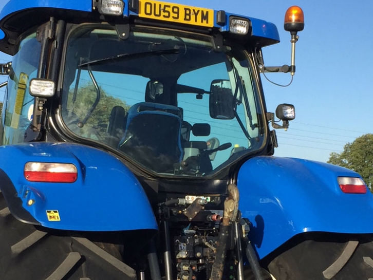 New Holland T7070