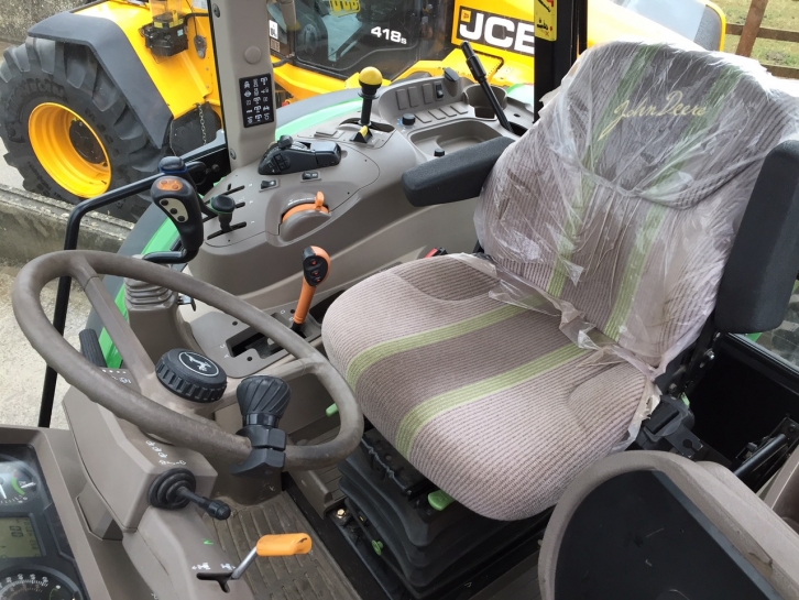 John Deere 5100R