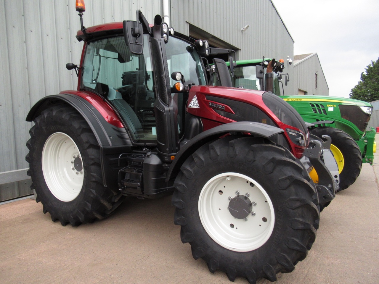 Valtra N174 Direct