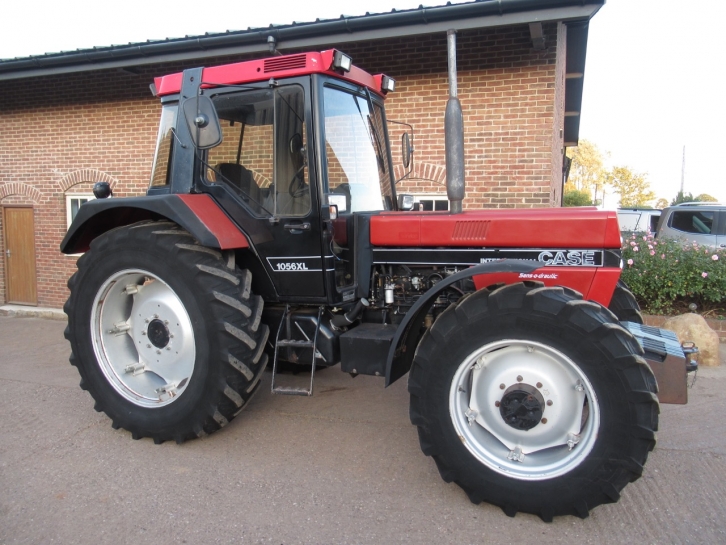 Case 1056XL