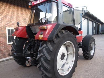 Case 1056XL