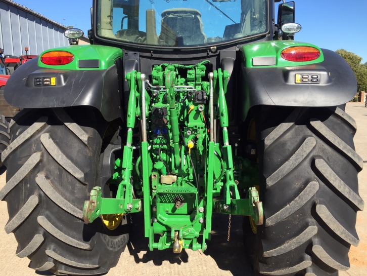 John Deere 6155R