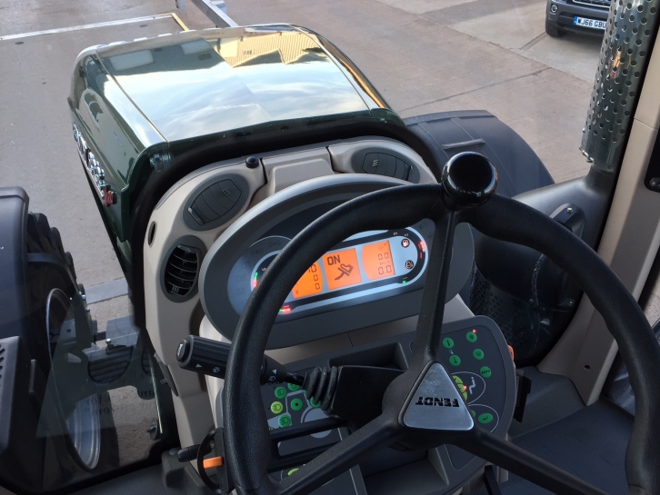 Fendt 828 Profi-Plus