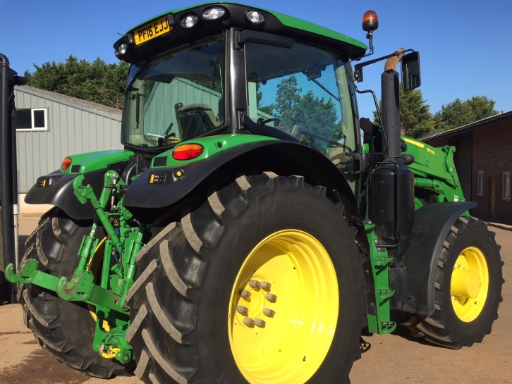 John Deere 6155R