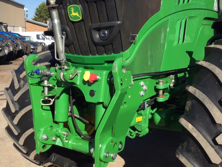 John Deere 6155R