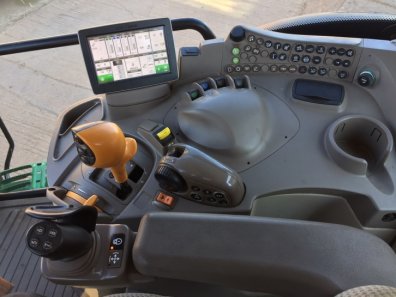 John Deere 6155R