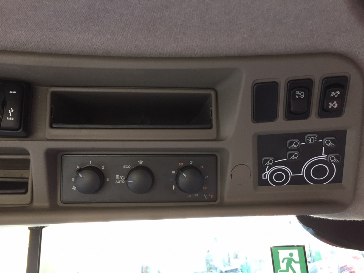 Case CVX 165