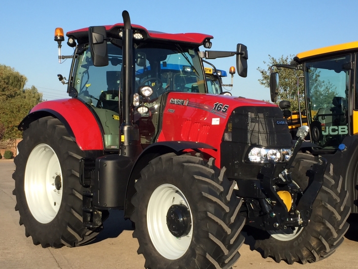 Case CVX 165