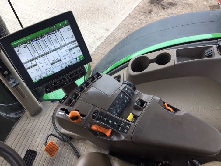 John Deere 8370R